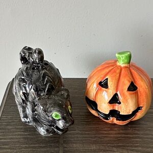 Fitz and Floyd Black Cat and Orange Pumpkin Salt and pepper Shaker set